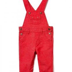 Peto en color rojo para niño de la nueva colección de primavera de Benetton 2018