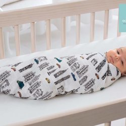 Arullo blanco con imágenes de edificios estampados de Aden+Anais primavera 2018