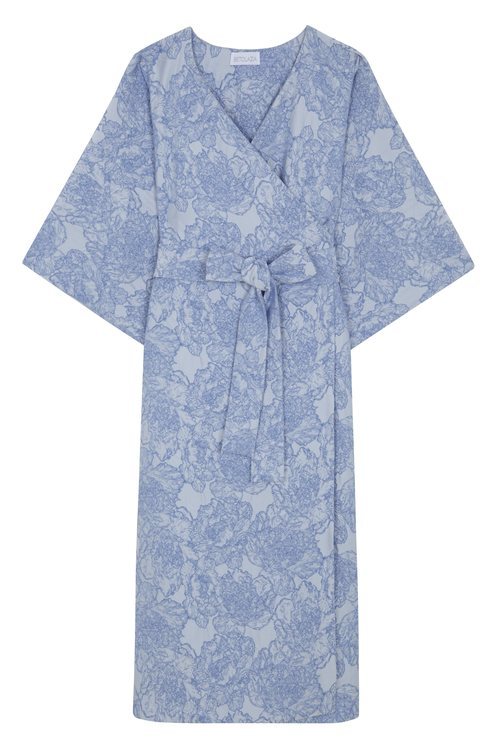 Vestido midi con estampado de flores azul bebé de la nueva coleccion primavera/verano 2018 de Betolaza