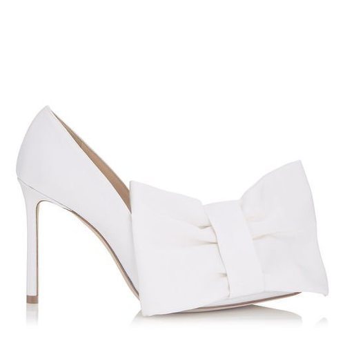 Zapato de tacón con lazo adornando la punta de Jimmy Choo Bridal 2018