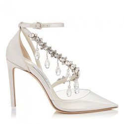 Zapatos de tacón de satén con cristales en las tiras de Jimmy Choo Bridal 2018