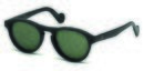 Gafas negras con cristal oscuro de la nueva colección primavera/verano 2018 de Moncler