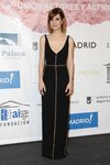 Alexandra Jiménez con un vestido negro de tirantes en los premios Unión Actores y Actrices 2018