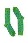 Calcetines en color verde con corazones azules de la firma Naïve 2018