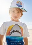 Camiseta de tiburón para niño de una colección exclusiva de H&M con dos diseñadores graficos