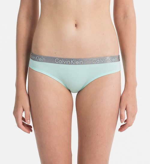Braguita en color verde pastel de la nueva colección de primavera/verano 2018 de Calvin Klein