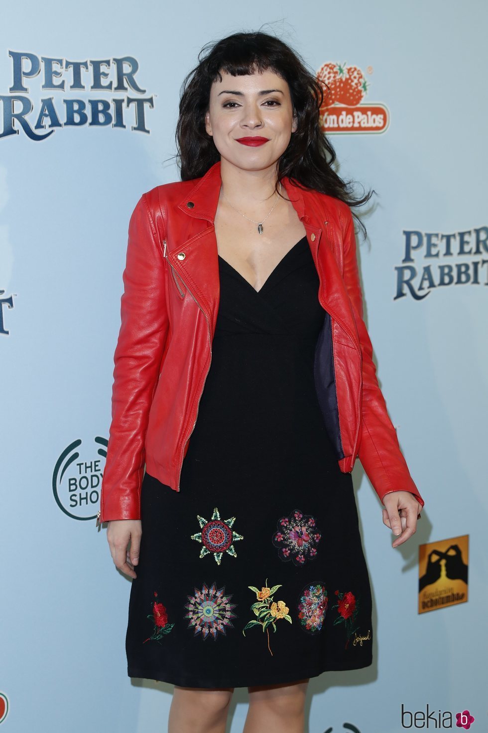 Ana Arias con el flequillo corto en la premiere de 