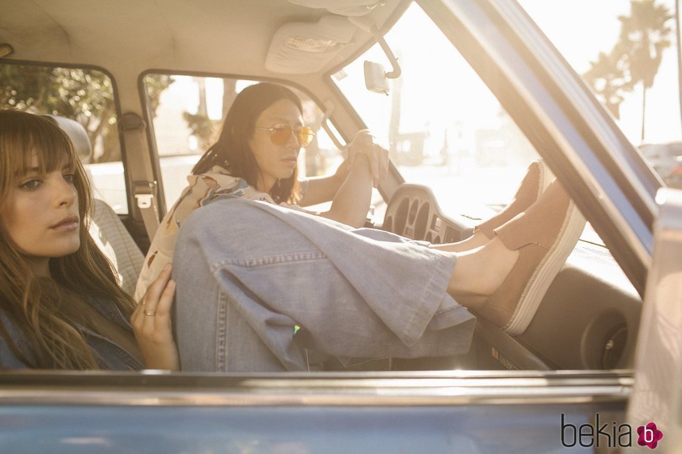 Alpargatas marrones de Toms para la primavera/verano 2018