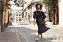 Vestido en color negro voluminoso de la nueva colección de primavera 2018 de H&M