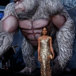 Deslumbrante vestido dorado de Naomie Harris