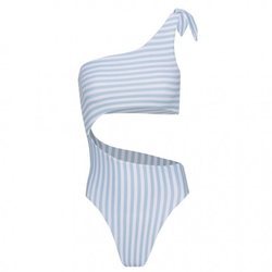 Bañador asimétrico de la nueva colección de ropa de baño 2018 de Pull & Bear