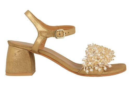 Sandalia dorada de la colección Gioseppo Woman primavera/verano 2018