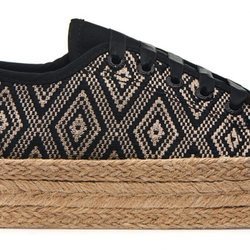 Superga con estampado étnico de la nueva colección primavera/verano 2018