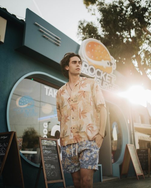 Bañador con estampado floral de la nueva colección primavera/verano 2018 de Naïve