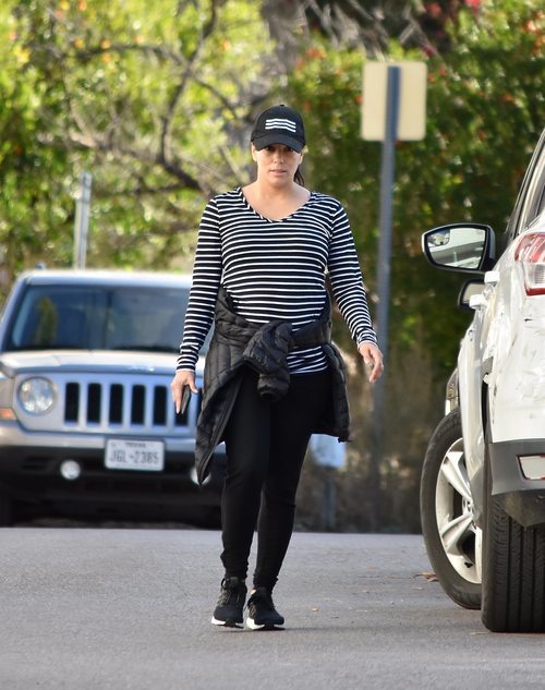 Eva Longoria con un look sport por las calles de Los Ángeles