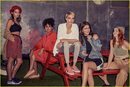 Imagen de la campaña de Cara Delevingne para Puma 'Suede Bow'