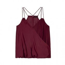 Blusa color vino de Sisley para el Día de la Madre