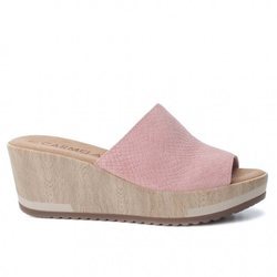Cuña con tira ancha de la nueva colección primavera/verano 2018 de Carmela
