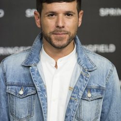 Pablo López con un total look de Springfield en la presentación de la nueva colección