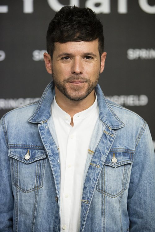 Pablo López con un total look de Springfield en la presentación de la nueva colección