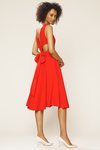 Vestido con aperturas de la colección novia primavera 2018 de Sarah Jessica Parker