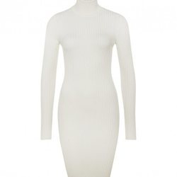 Vestido blanco ajustado de la firma Wolford de la campaña para el día de la madre 2018
