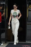 Kendall Jenner con un look 'total white' en Nueva York 2018