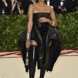 Solange Knowles con un diseño de Iris Van Herpen en la Gala Met 2018