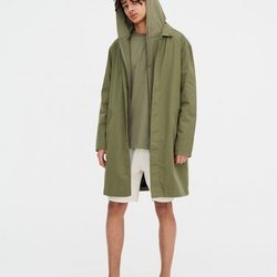 Parka de hombre en color verde oliva de la primera colección sostenible de Pull & Bear 2018