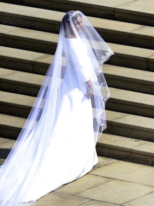 Meghan Markle con su vestido de novia antes de la boda con el Príncipe Harry de Inglaterra