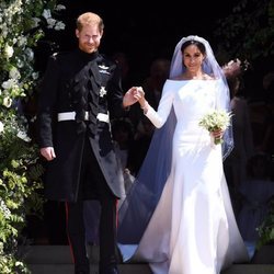 Meghan Markle de la mano del Príncipe Harry tras su boda