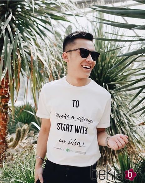 Camiseta customizable de Pinko para ayudar a la preservación del medioambiente