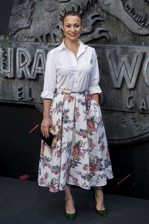 Natalia Verbeke con un conjunto casual en la premiere de Jusassic World 2018