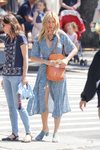 Sienna Miller luce una de las tendencias de este verano