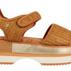 Sandalias de rafia de la nueva colección primavera/verano 2018 de Gioseppo Woman