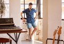 Camisa azul con estampado de la colección primavera/verano 2018 de Springfield