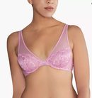 Bralette semitransparente de la colección 'SavageXFenty' de Rihanna