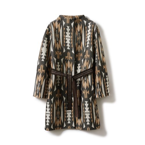 Abrigo largo de mujer con estampado étnico de la nueva colección otoño/invierno 2018/2019 de Sisley
