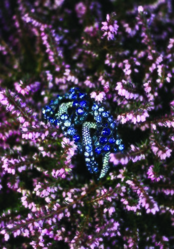 Diseño en tonos azules de la colección 'Crystal Tales' de Swarovski
