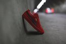 Zapatillas Puma SF Suede 50 inclinadas con la colaboración de Ferrari 2018