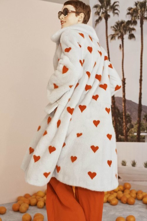 Abrigo de pelo de la colección Crucero 2019 de Carolina Herrera