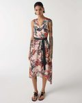 Vestido midi asimétrico con estampado tropical de la nueva colección primavera/verano de Sisley 2018