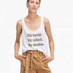 Camiseta de tirantes estampada de la colección primavera/verano 2018 de Stradivarius