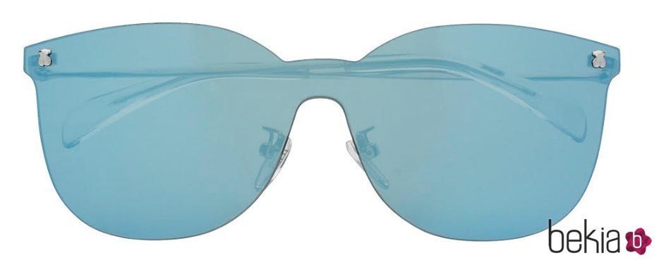 Gafas de sol azules de la nueva colección de Tous