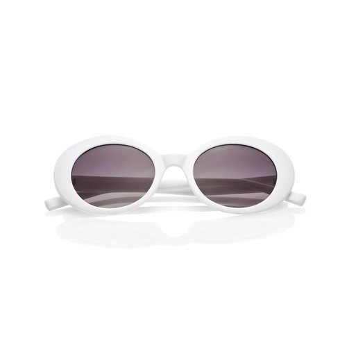 Gafas blancas de la colección primavera/verano 2018 de Benetton