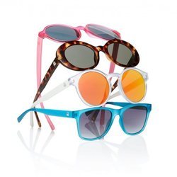 Benetton debuta en la moda de gafas de sol con su colección verano 2018