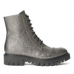 Botines estilo motero de la colección otoño/invierno 2018-2019 de Sisley