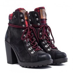 Botines negros de la nueva colección otoño/invierno 2018/2019 de la firma Replay