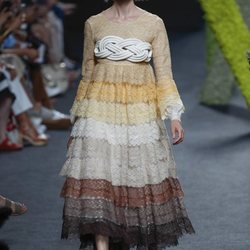 Vestido de volantes de Teresa Helbig en Madrid Fashion Week primavera/verano 2019