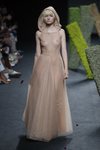Vestido transparente de Teresa Helbig en Madrid Fashion Week primavera/verano 2019